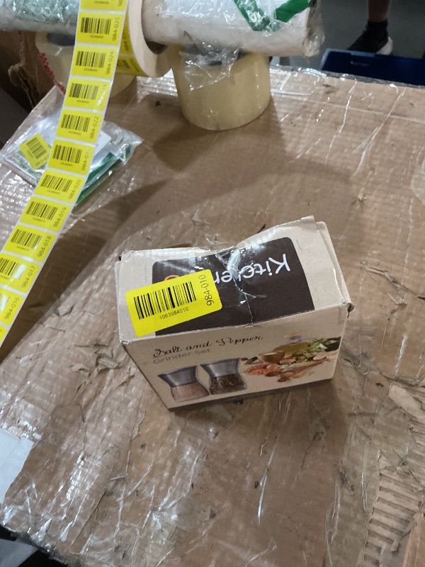 Photo 1 of ***MISSING PARTS***
Salt and Pepper Grinder Set – Manual Salt Grinder and Pepper Mill for Black Pepper, Sea Salt – Refillable, Easy-to-Use Salt & Pepper Mill Set