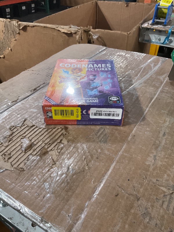 Photo 1 of * factory sealed *
CGE Codenames: Pictures Board Game (2nd Edition) The Top Secret Picture Association Party Game for Friends & Family Game Nights, 4+ Players
