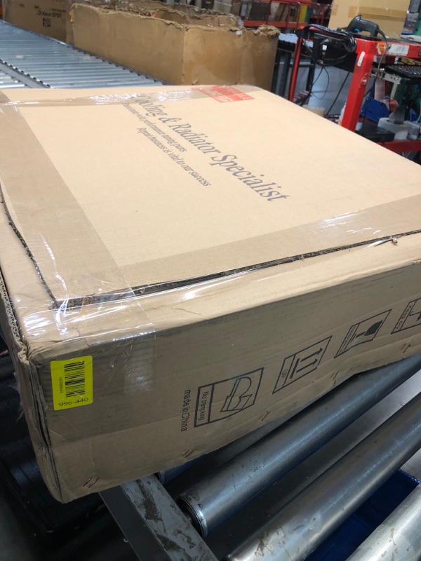 Photo 1 of ****STOCK PHOTO REFERENCE ONLY***TRQ Radiator 2 Row Aluminum Core 25.63 Inch Core Compatible with 2000-2002 Land Rover Discovery V8 4.0L 2003-2004 Discovery V8 4.6L