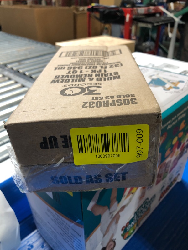 Photo 1 of ***MISSING PARTS***
30 SECONDS Pro Mold and Mildew Stain Remover | Scrub Free | Brighter Results Instantly | Ready To Use | 32 Fl. Oz.