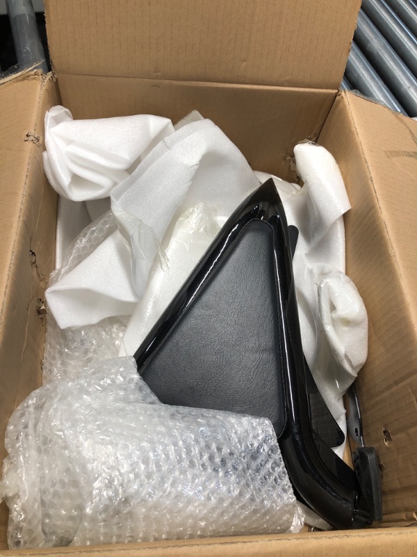 Photo 1 of **has scratches**Motofounder Detachable Sissy Bar Passenger Backrest for Indian Springfield Dark Horse/Challenger/Chieftain/Roadmaster/Pursuit Vintage Chief Limited 14-up Accessories (Gloss Black)