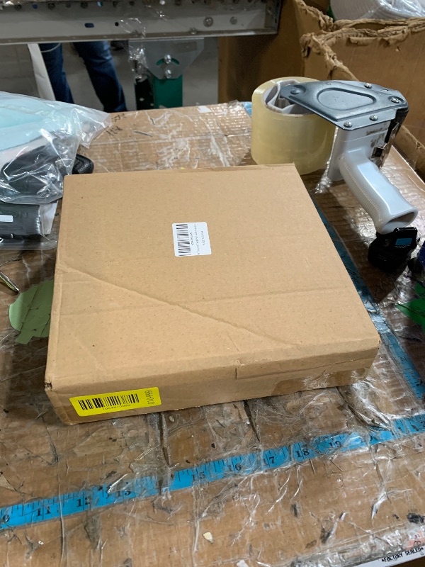 Photo 1 of ***MISSING PARTS***
AltarreT 8 Inch Round Cake Pan with Handle, 3PCS Nonstick Cake Pans with 100 PCS Parchment Paper