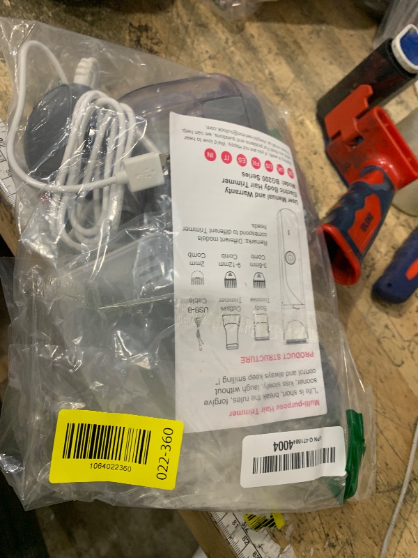 Photo 1 of ****MISSING PARTS******Waterpik Cordless Advanced 2.0 Water Flosser For Teeth, Gums, Braces, Dental Care With Travel Bag and 4 Tips, ADA Accepted, Rechargeable, Portable, and Waterproof, Gray WP-587, Packaging May Vary