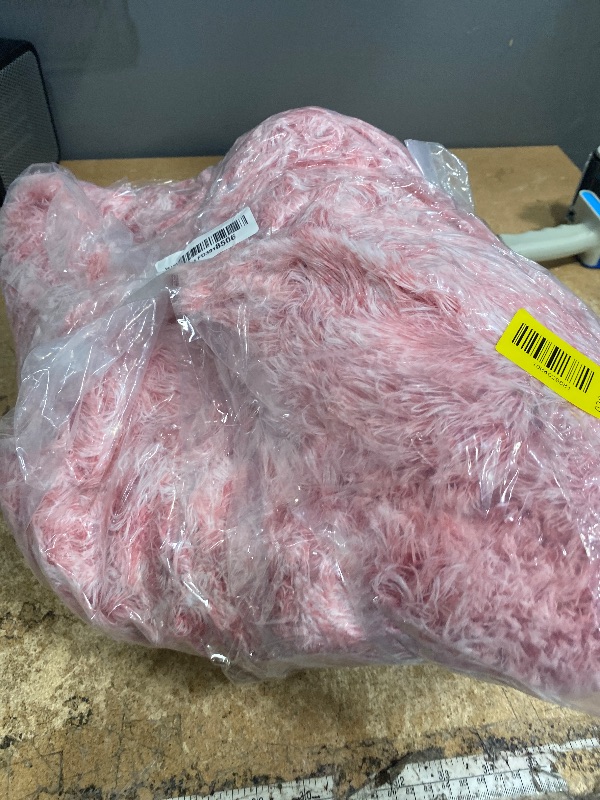 Photo 1 of ***(HEAVILY USED/ MINOR DAMAGE)***WNPETHOME Calming Dog Bed Cat Bed Donut, Faux Fur Pet Bed Self-Warming Donut Cuddler, Comfortable Round Plush Dog Beds (20 x 20 x 8 Inch, Light Pink)