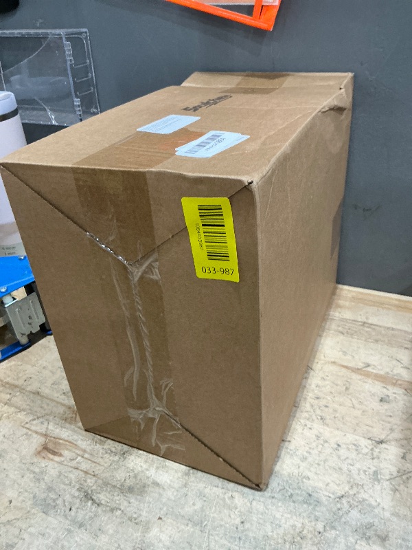 Photo 1 of Soulchen 60 Sets Small Mini Christmas Positive Gifts for Coworkers Employee Bulk Xmas Pull Back Cars Toys Office Thank You Support Boxes Christmas Holiday Party Favors (Classic)