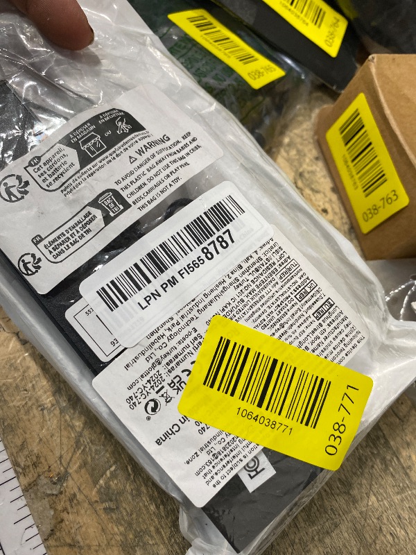 Photo 1 of ***UNTESTED*** USB 3.0 Hub, PANPEO 7-Port USB Data Hub Splitter with 3ft Long Cable USB Extension for Laptop,PC Computer,Surface Pro, PS4/5, Flash Drive, Mobile HDD - with LED Individual On/Off