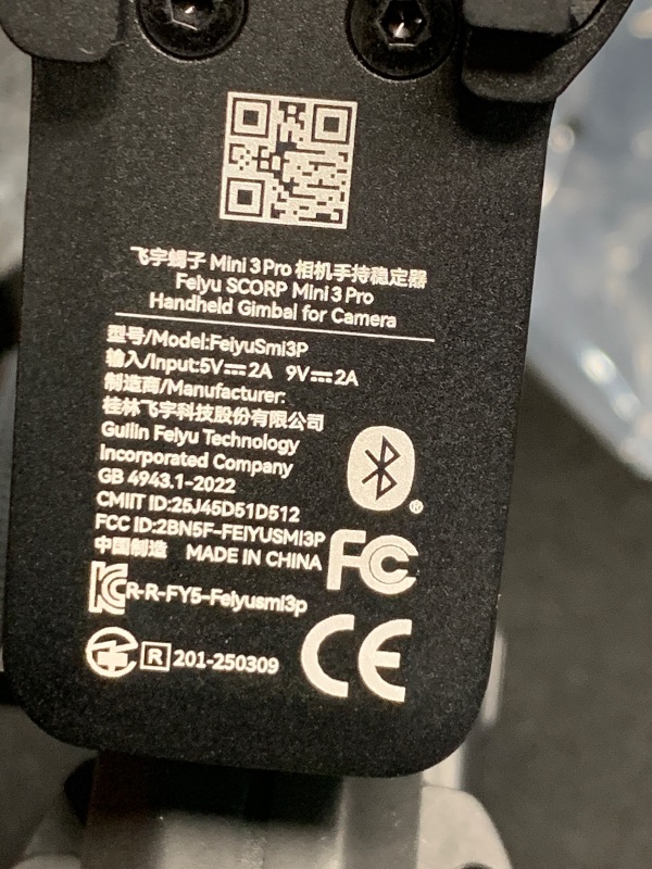 Photo 1 of ***MISSING PARTS***
FeiyuTech SCORP Mini 3 Pro [Kit] Camera Gimbal – AI 4.0 Tracking, Detachable Handle [Bag+Fill Light+Extension Pole] 4.4lbs Payload – Gimbal Stabilizer for Mirrorless,Compact,Action Cam & Smartphones