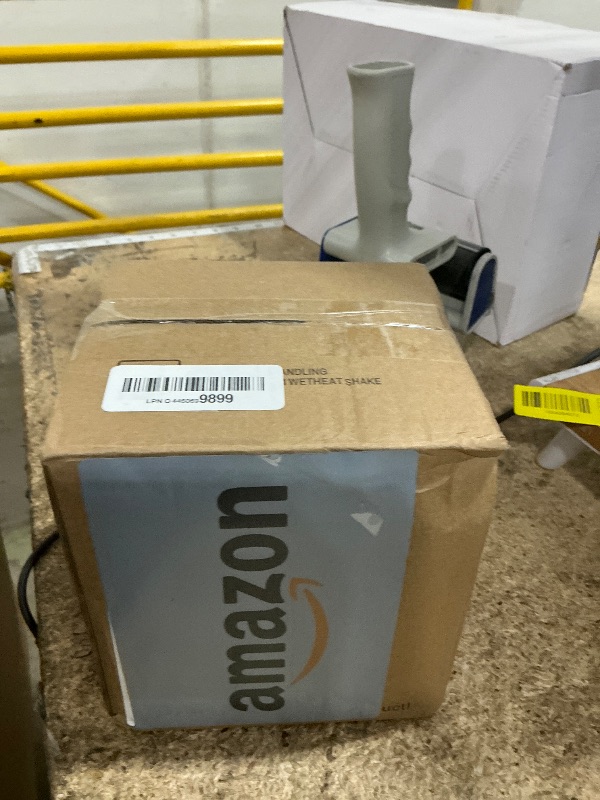 Photo 1 of 0.5L Small Portable Electric Kettles for Boiling Water, Stainless Steel Travel Kettle, Fast Boil Teapot, Boil-Dry Protection & Auto Shut-Off, Perfect For Traveling Cooking, Coffee, Tea, Eggs(Green)