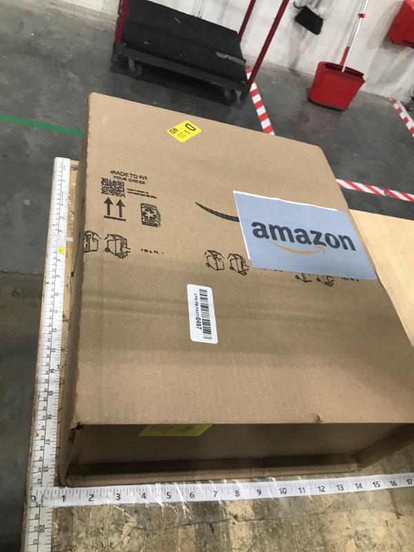 Photo 1 of **FACTORY SEALED** BLÅKLÄDER 2260 Storm 6" Safety Boot – Full-Grain Leather, Composite Toe, 200g Thinsulate™ Insulation, Nitrile/PU Extreme Grip Outsole, Waterproof, Electrical Hazard Protection, 10