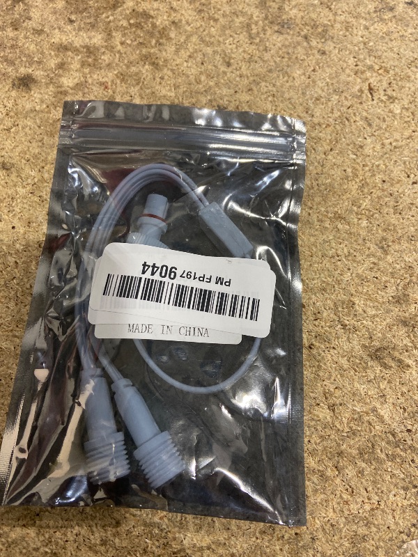 Photo 1 of 1 Female to 2 Male Y-Splitter for Govee Permanent Outdoor Lights, Y-Shaped Extension Cable Compatible with Govee H705A H705B H705C 3 Pin Permanent Outdoor Lights