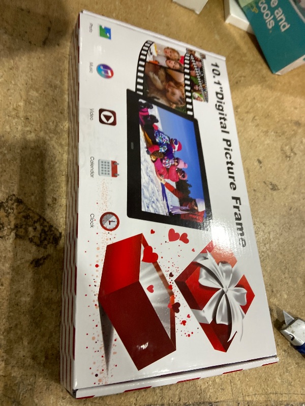 Photo 1 of 10.1 Inch USB Digital Photo Frame, Non-WiFi SD Card Electric Photo Frame IPS Screen HD Display with Remote Control, Digital Picture Frame with USB Port Support Video and Slideshow, Gift for Seniors