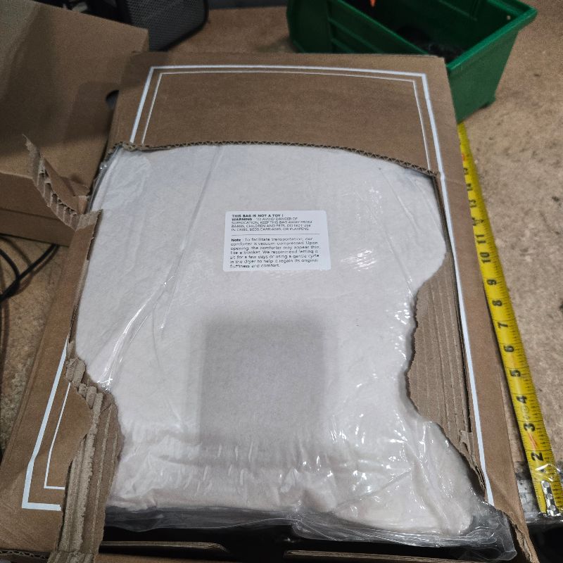 Photo 1 of LLanCL 3D Jacquard Design Comforter Set, Ultra-Soft Warm Queen Size Sherpa Fur Plush 3-Pieces Sets Luxury Cozy Bedding with 2 Pillowcases (90"x90", Cream White)