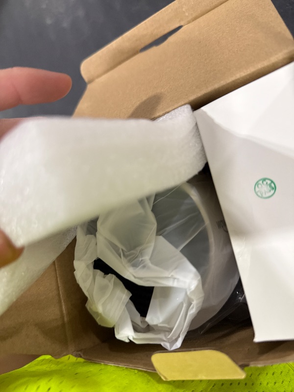 Photo 1 of [Built-in Apps & 2025 Upgraded] Mini Projector with WiFi 6 and Bluetooth 5.4 Support 4K 1080P Auto Keystone 180° Rotatable Projector Portable Compatibile with HDMI/TV Stick/Memory Stick/Laptop, White