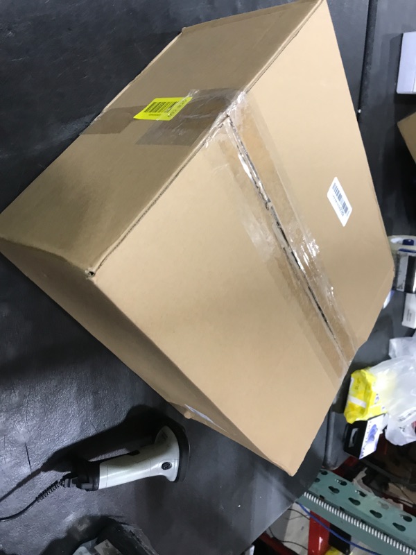 Photo 2 of BESTSTAR 36 Pcs 12 oz Plastic Clear Gold Rim Ribbed Wine Glasses, Origami Ripple Disposable Champagne Glasses Elegant Whiskey Glasses Ideal for Weddings, Bars, Christmas, Pool Party, Daily Use