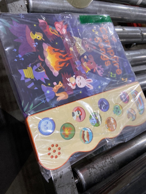 Photo 1 of
Campfire Songs: 11-Button Interactive Children's Sound Book (Early Bird Song)