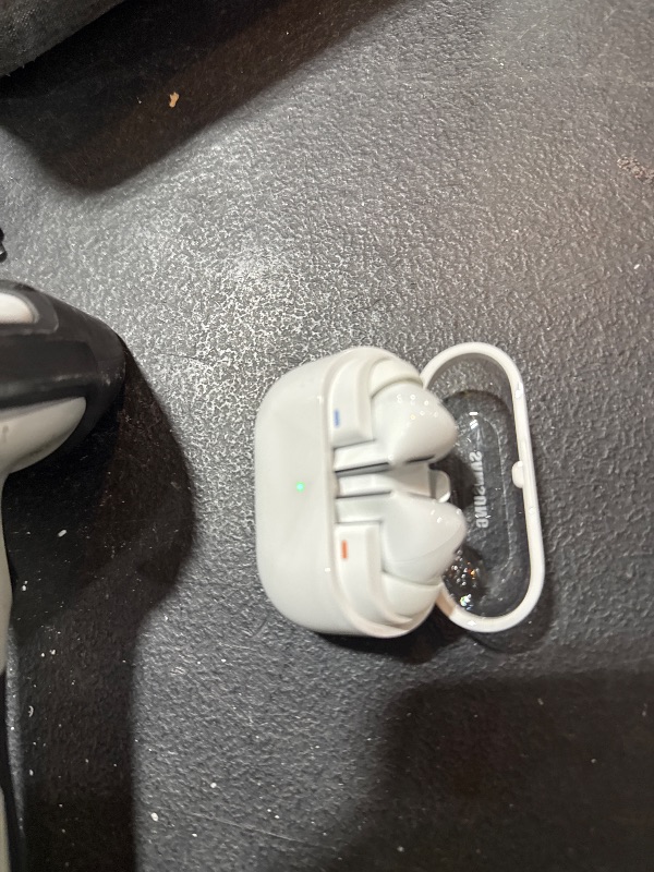 Photo 1 of Samsung Galaxy Buds 3 Pro AI True Wireless Bluetooth Earbuds, Noise Cancelling, Sound Optimization, Redesigned Comfort Fit, White [US Version, Amazon Exclusive,