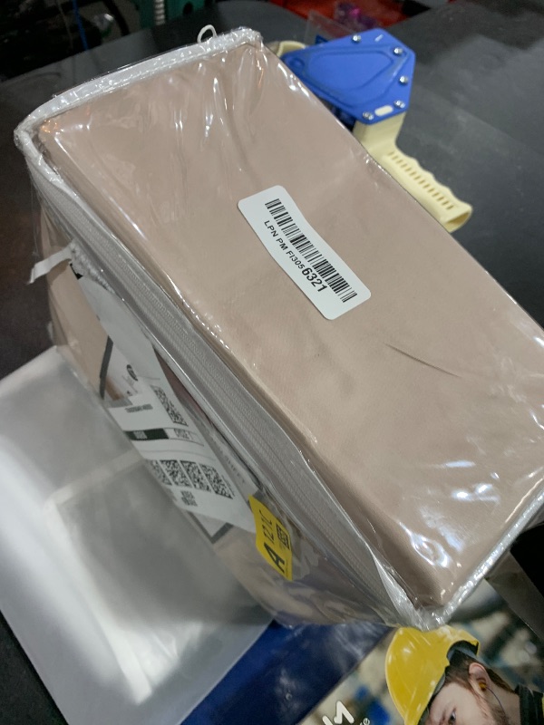 Photo 1 of Extra Deep King 400 Thread Count Cotton Fitted Sheet - Hotel Luxury Single Fitted Sheet Only - Easily Fits 18" to 24" Mattress - Soft, Wrinkle Free, Breathable & Comfy Extra Deep Pockets Cream Fitted