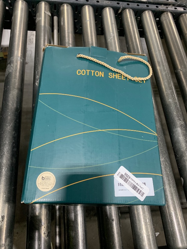 Photo 1 of SONORO KATE 100% Egyptian Cotton Sheets Set - 1000 High Thread Count, Luxury 5-Star Hotel Sateen Bed Sheets, Soft, Breathable Long Staple Sheets, Fit up to 16" - 4 PC (Navy Blue,King)