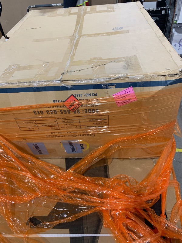 Photo 1 of SERTA PUL,L OUT SOFA / WHITE /