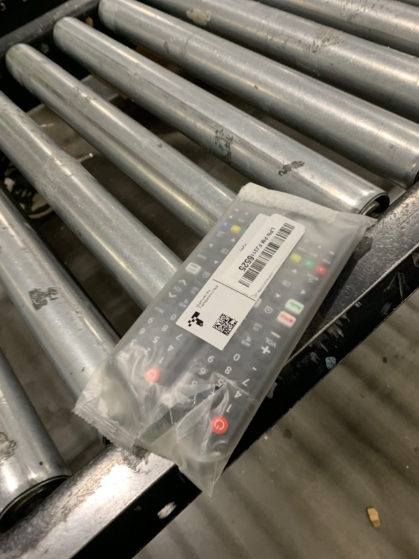 Photo 1 of ?Pack of 2? New Universal Remote for All Samsung TV Remote, Replacement Compatible for All Samsung Smart TV, LED, LCD, HDTV, 3D, Series TV