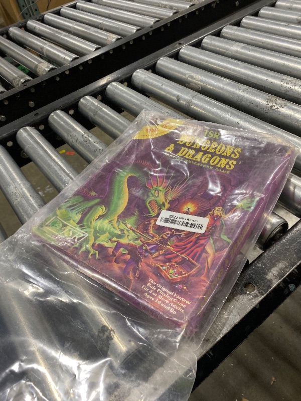 Photo 2 of Dungeons & Dragons Fantasy Adventure Game Basic Set