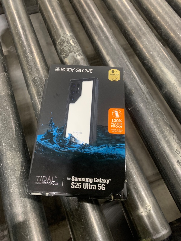 Photo 1 of Body Glove Tidal Waterproof Phone Case for Samsung Galaxy S25