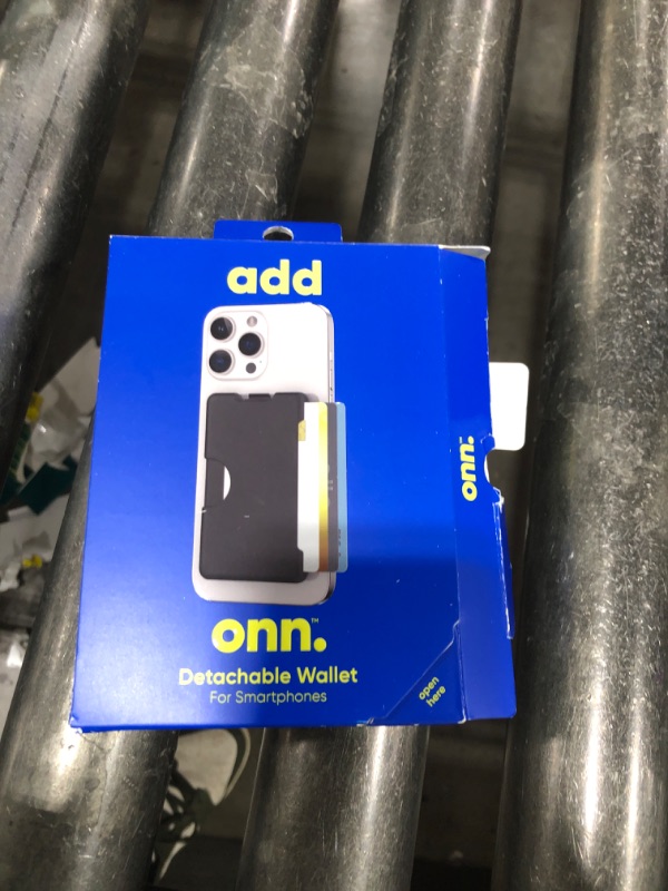 Photo 1 of Onn. Universal Detachable Wallet for Smartphones - Black