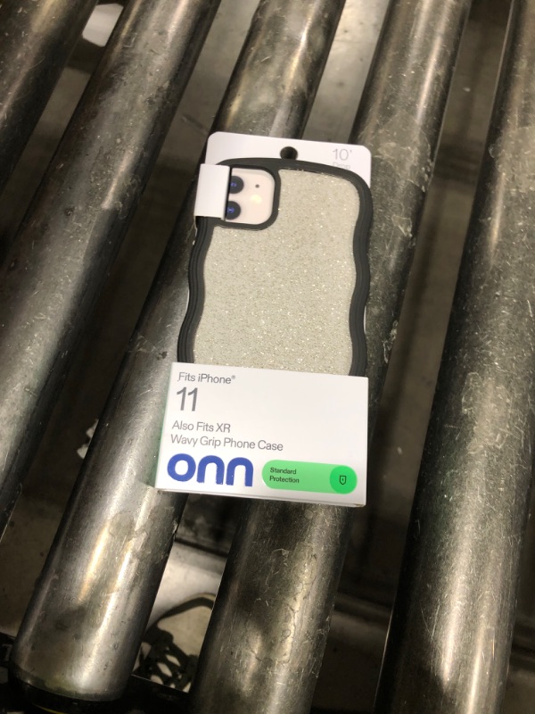 Photo 1 of  Onn WIABLK36010579 Wavy Grip Phone Case for iPhone 11 / iPhone XR - Black/Gold 