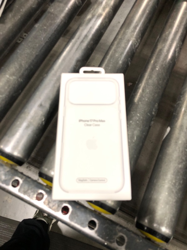 Photo 1 of Apple iPhone 17 Pro Max Clear Case with MagSafe