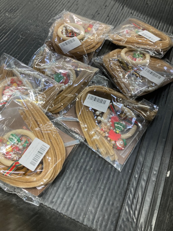 Photo 1 of ++7 PACK++Farbeniok Christmas Pearl Ring Pipe Cleaner Craft Kit, DIY Wreath Ornament Supplies Set with Beads, Bow for Tree Decor, Interior Decoration, School Bags, Children's Festival (Brown)