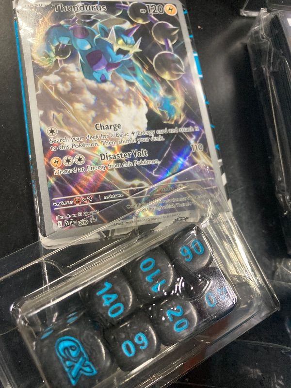 Photo 1 of ***MISSING PARTS -SELLING AS INCOMPLETE*** Pokemon TCG Scarlet & Violet 10.5 Black Bolt Elite Trainer Box ****BOX RIPPED/TORN***