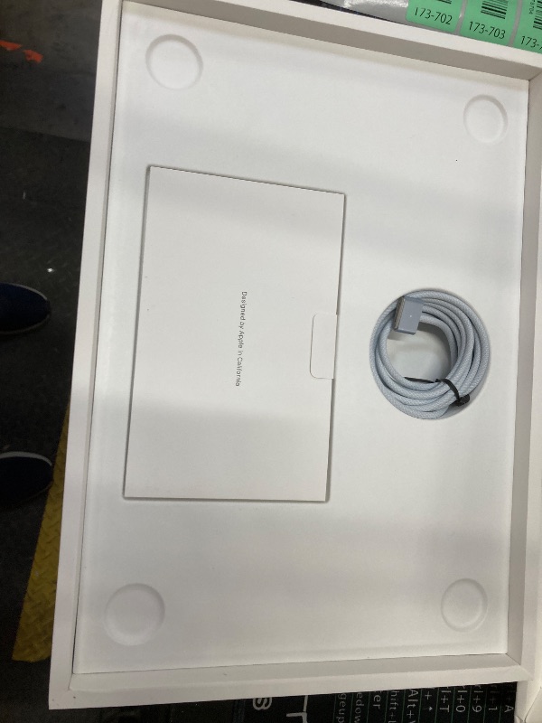 Photo 1 of (with a little scratches but is not a problem**) Apple 2025 MacBook Air 13-inch Laptop with M4 chip: Built for Apple Intelligence, 13.6" Liquid Retina Display, 16GB Unified Memory, 256GB SSD Storage, 12MP Center Stage Camera, Touch ID, Sky Blue (with a l