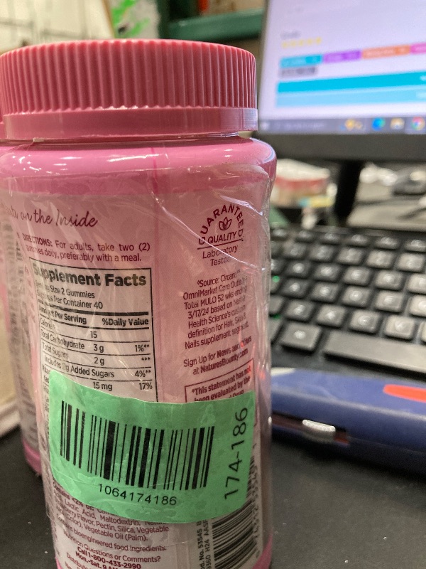 Photo 1 of ***BB 10/2026***Nature's Bounty Optimal Solutions Hair, Skin & Nails Vitamin Gummies with Biotin, 2500 mcg, Strawberry, 80 Count, 40 Total Servings 2PCK**
