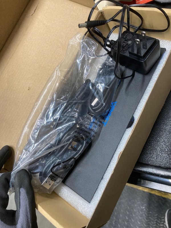 Photo 1 of *No remote* 8K Displayport KVM Switch 3 Monitors 3 Computers 1 HDMI, Blue and Black