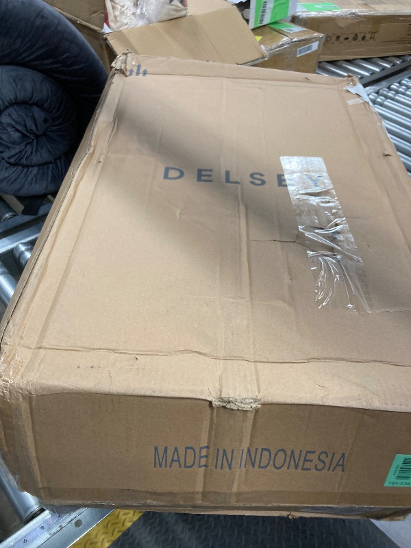 Photo 1 of **HAS DENT ON BOTTOM**DELSEY Paris Aero Expandable Hardside Large Checked Spinner Upright Suitcase - Platinum