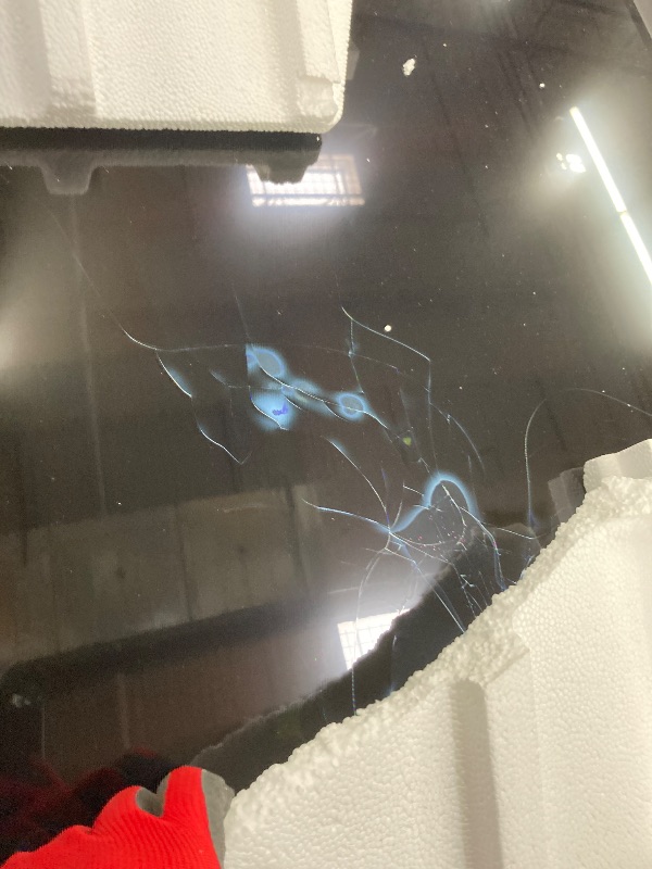 Photo 1 of ***Selling for parts only, no returns nor refunds***Samsung 75-Inch Class QLED Q7F Series Samsung Vision AI Smart TV (2025 Model, 75Q7F) Quantum HDR, Object Tracking Sound Lite, Q4 AI Gen1 Processor, 4K upscaling, Gaming Hub, Alexa Built-in