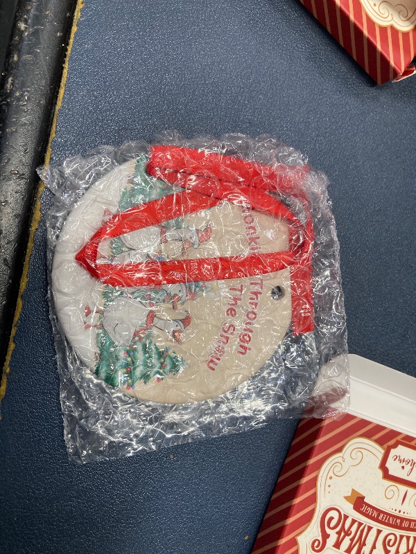 Photo 1 of (pack 5) KILYHOME Duck Christmas Ornament 2025 - "Honking Through Snow Ceramic Ornament, Cute Goose Decoration - Rustic Animal Decor, Duck Xmas Holiday Keepsake, Ideas for Goose Lovers