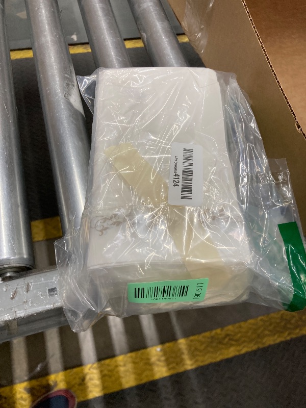 Photo 1 of 100 Pcs Disposable Hand Towels for Bathroom, Gold Disposable Napkins 2Ply Guest Hand Paper Towels for Decorative Elegant Dinner Hand Napkin For Home Kitchen Wedding Party Table Supplies Decor