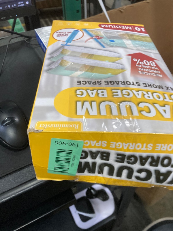 Photo 1 of 10 Medium Vaccum Storage Bags, Space Saver Vacuum Storage Bags Medium, Space Bags, Vacuum Seal Bags for Clothes with Travel Hand Pump