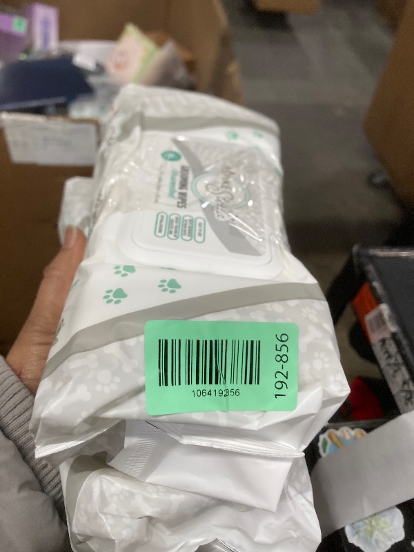 Photo 1 of 110 Pack Pet Grooming Wipes - Large & Extra-Large Sizes - Lavender, Aloe, & Unscented Variations - Hypoallergenic & Extra Durable - Perfect for Dogs & Cats, 8.6"x7.8"*2pack**