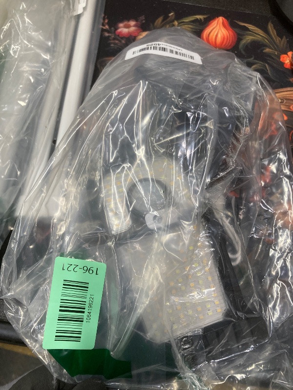 Photo 1 of *Piece broken?* Tryme 118Leds Solar Lights Outdoor Clip Motion Sensor Lights Security Light 3 Modes, 3 Color Temperature, Solar Powered, USB Charging (2 Pack)