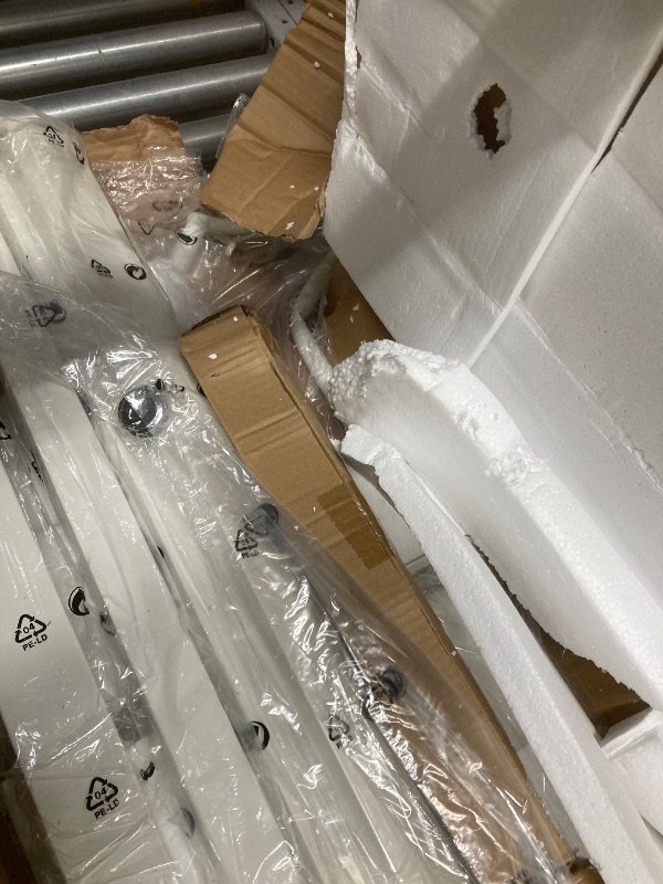 Photo 1 of *Piece bent* Small scratches* IDEALHOUSE Twin Daybed with Trundle, Metal Twin Size Daybed with Pullout Trundle 6 Casters, Steel Slat Support Sofa Bed for Living Room, Bedroom, Guest Room (White)