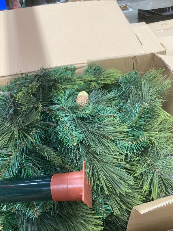 Photo 1 of *HEAVY* National Tree Company 9 ft Pre-Lit Carolina Pine Full Artificial Christmas Tree, 900 Clear Lights, 2,347 Tips, Includes Stand, Green