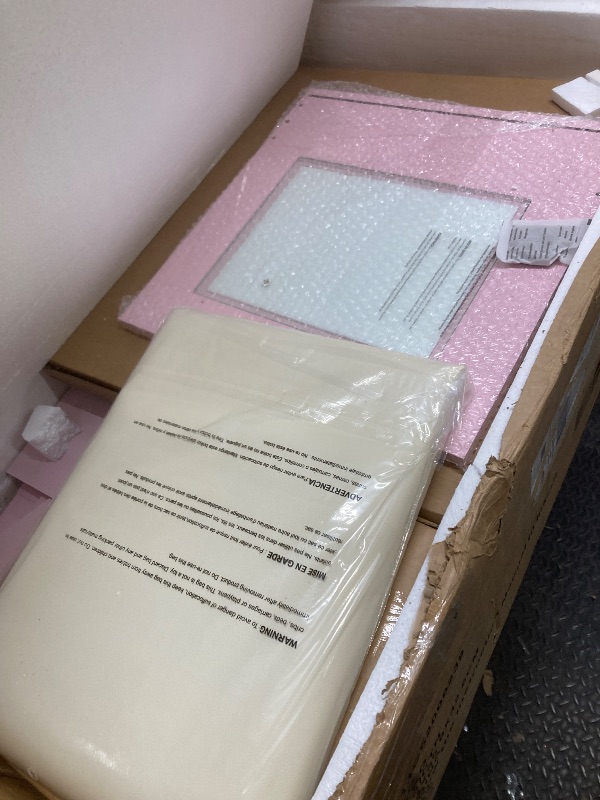 Photo 1 of *Mirror piece missing* *Piece chipped* Pink Vanity 