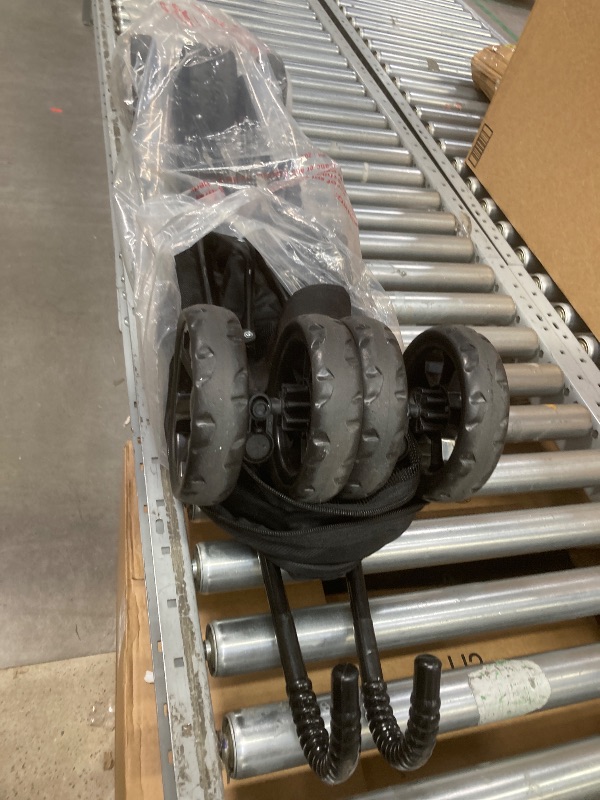 Photo 1 of *Used* Pet Gear Travel Lite Plus Stroller, Compact, Easy Fold, No Assembly Required, Large Wheels for Cats and Dogs up to 15 pounds, New Black