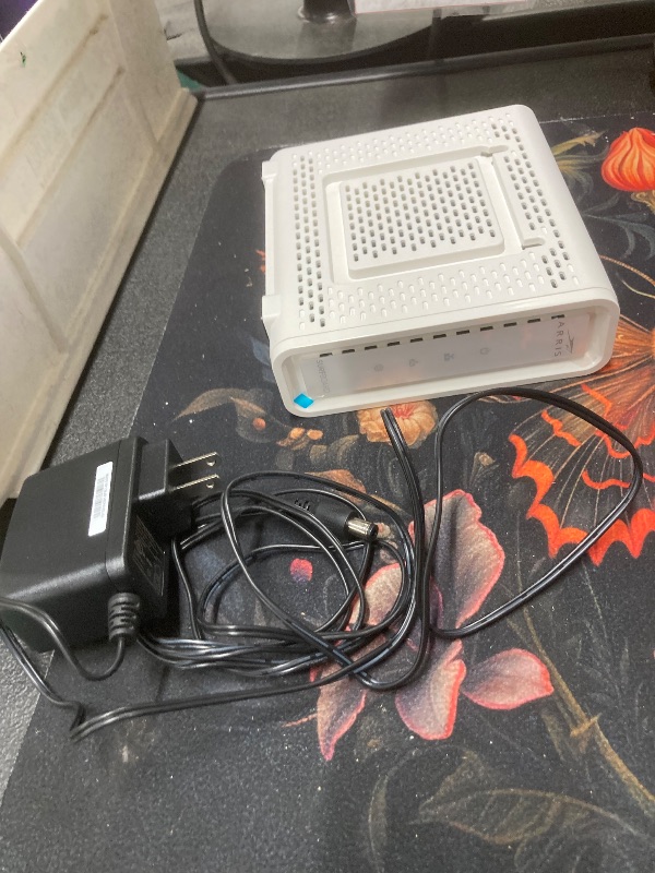 Photo 1 of **NO BOX**ARRIS SURFboard SB8200 DOCSIS 3.1 Multi?Gig Cable Modem | 2 -1Gbps Ethernet Ports | Works with Xfinity, Cox, Spectrum | For Cable Internet Plans up to 2Gbps | Modem Only, Router Required