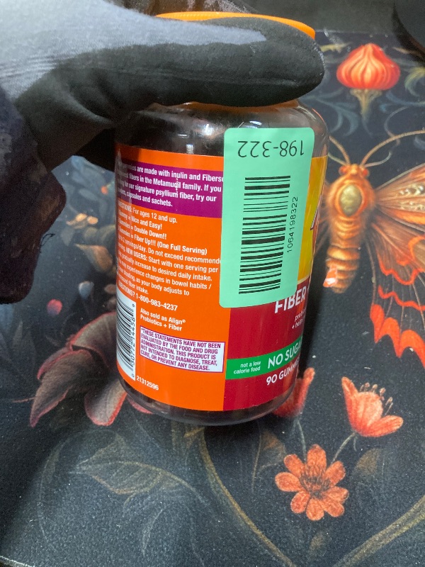 Photo 1 of *BBD March, 2027* Metamucil Fiber Gummies for Adults with Probiotics for Bloating Relief, No Sugar Added Strawberry Kiwi BlackBerry Flavors, 5g Prebiotic Plant Based Fiber Supplement Blend, 90 Count