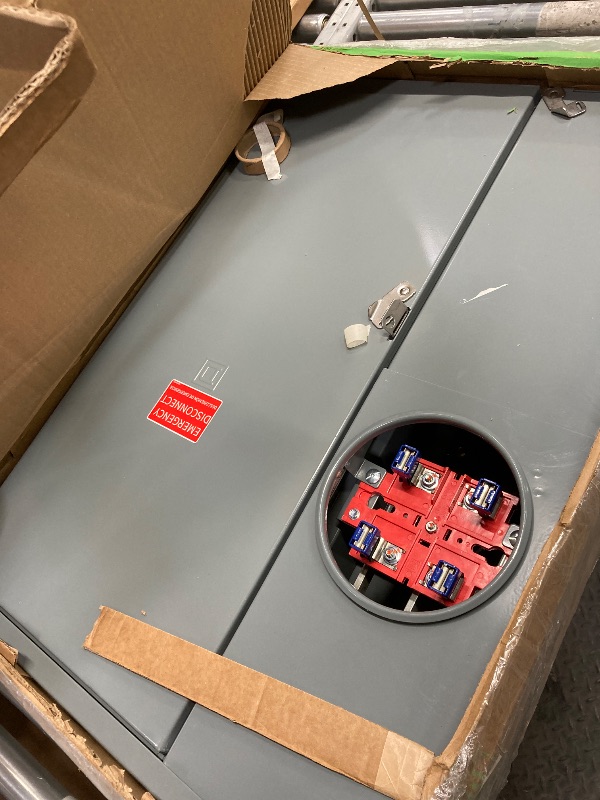 Photo 1 of *HEAVY* Square D - SC816F200PS Homeline 200 Amp 8-Space 16-Circuit Outdoor Surface Mount Solar-Ready Combination Meter Socket and Main Breaker Load Center