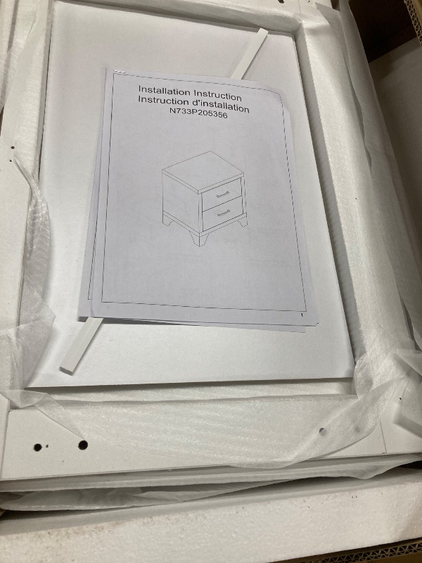 Photo 1 of ***PARTIAL***Merax 3-Pieces Bedroom Dresser Two Night Stand Set, 6-Drawer Cabinet & 2 Nightstand, Mirrored Decoration High Gloss Wood Storage Chest and Bedside End Table, White