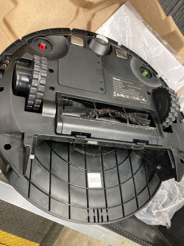 Photo 1 of ***CHARGER & OTHER PARTS MISSING***Tikom Robot Vacuum and Mop Combo, 5000Pa Robotic Vacuum Cleaner, 150 Min Max, App & Remote Control, Ideal for Hard Floor, Carpet, Pet Hair, Self-Charge(G8000 Max)***CHARGER & OTHER PARTS MISSING***